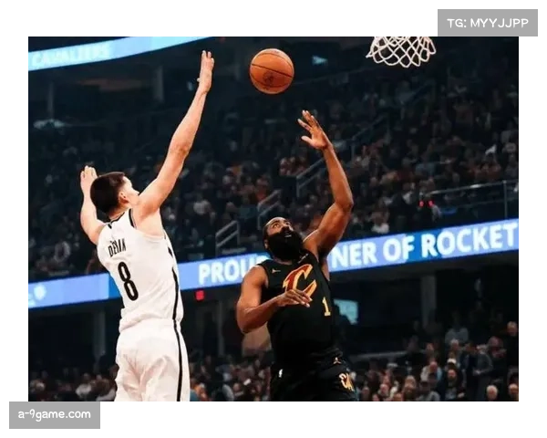 篮网外线火力历史级别 三分命中率榜首却因失误侵蚀进攻产出